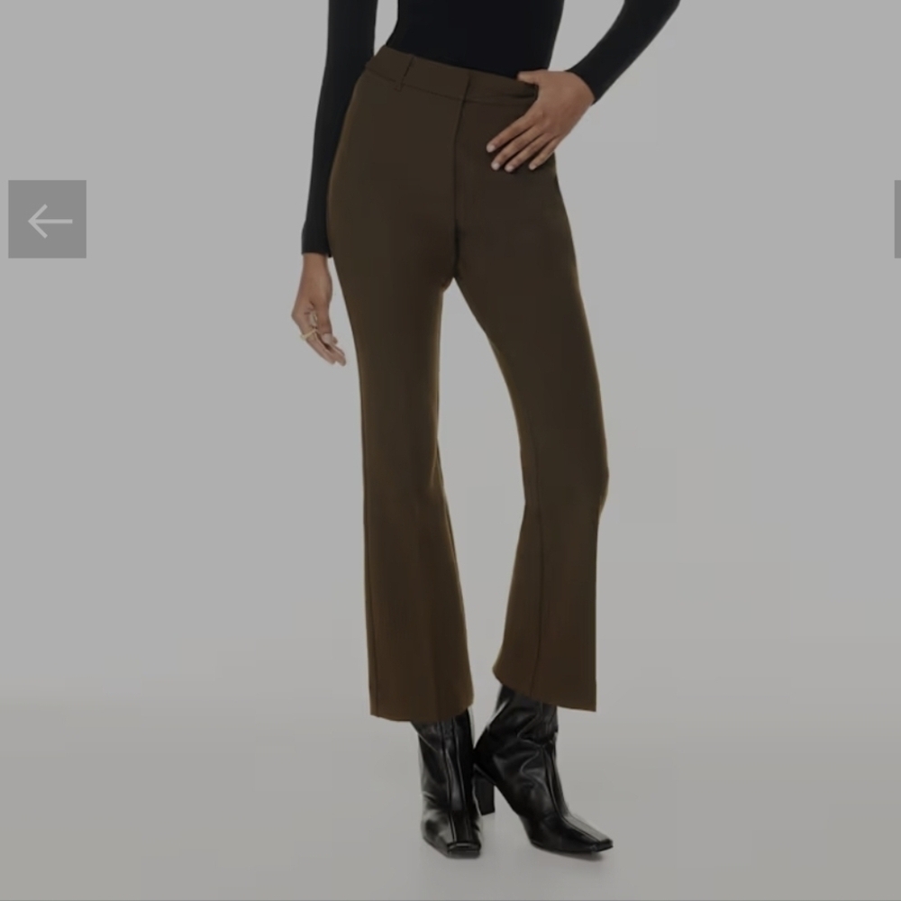 Aritzia Wilfred Vivace Pant High-waisted flared pants Size 12